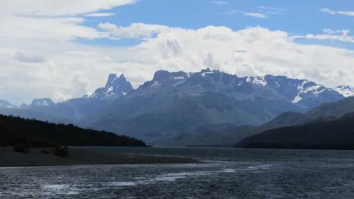 Lote con costa de lago